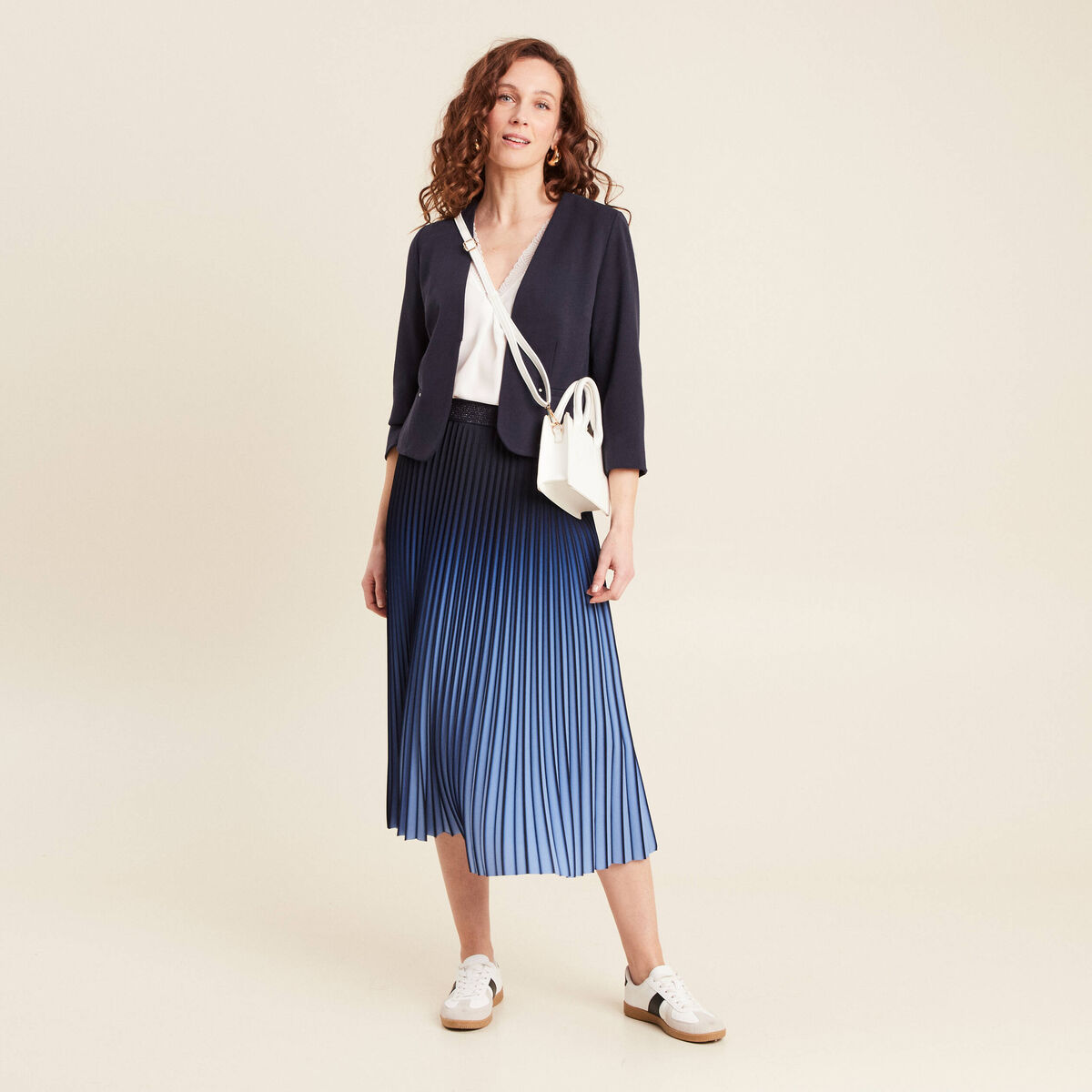 Veste cintrée bleu foncé femme