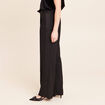 Pantalon satin&eacute; coupe droite noir femme