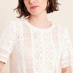 T-shirt col rond &agrave; dentelle ecru femme