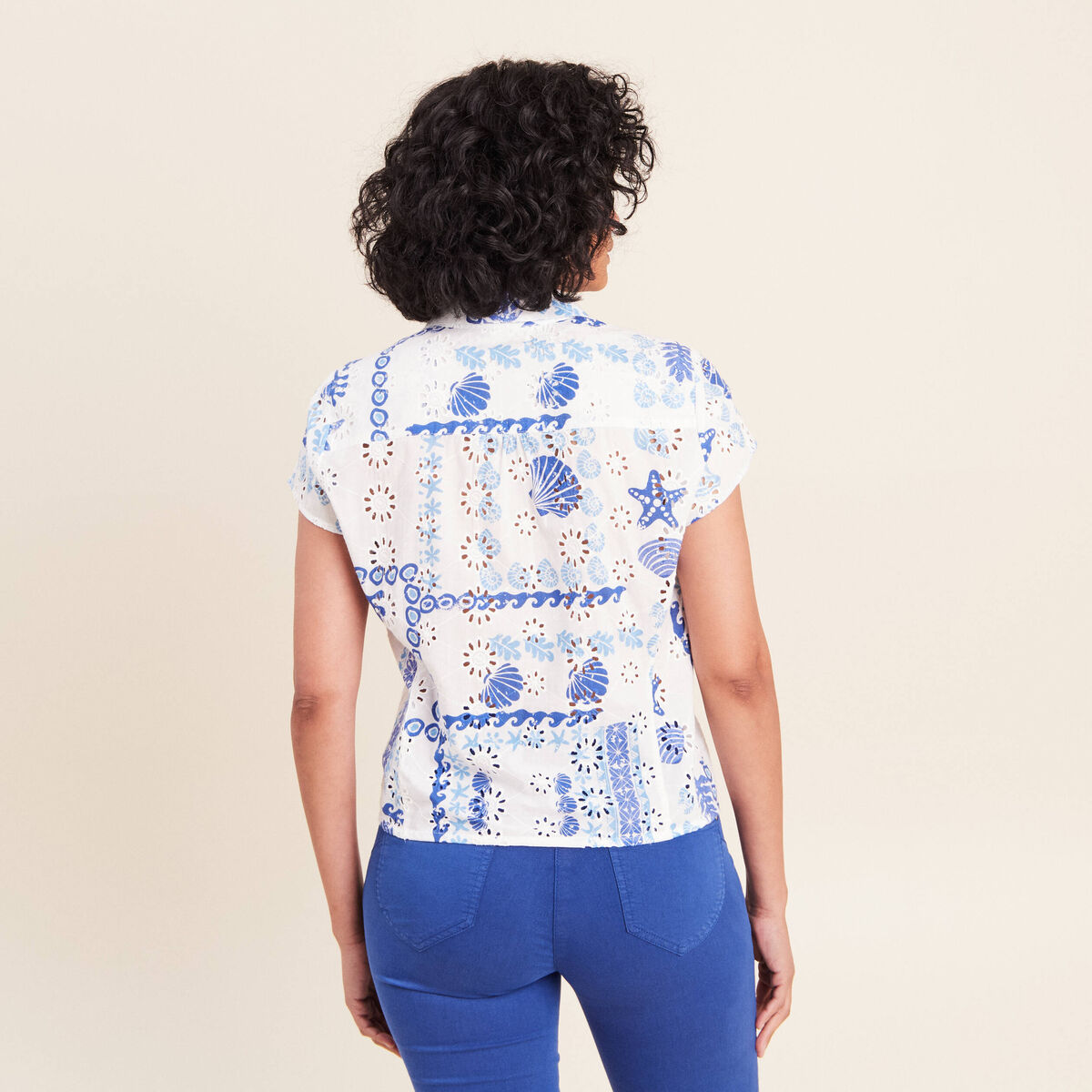 Chemisier ajust&eacute; manches courtes brod&eacute; bleu femme