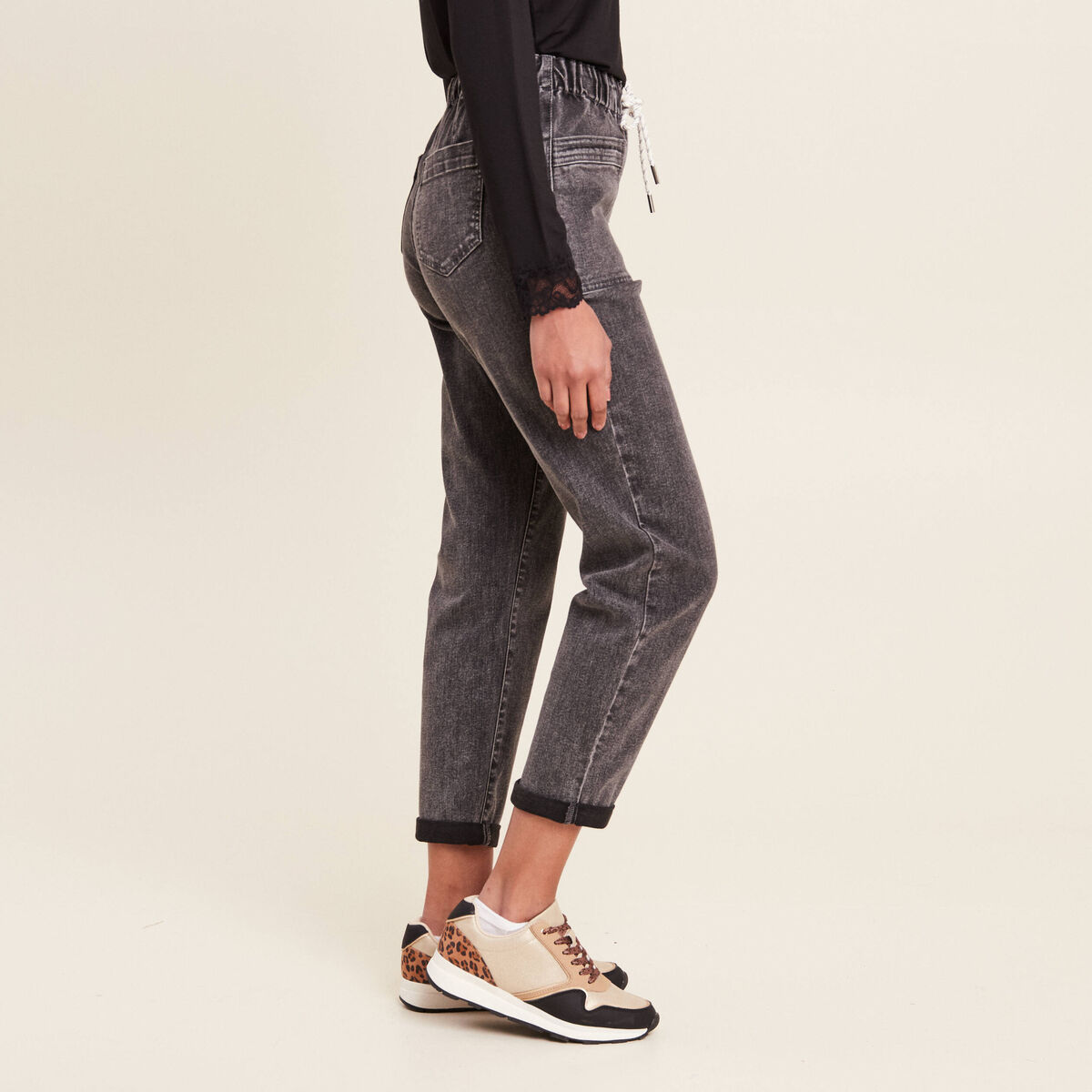 Jean coupe mom 7/8&egrave;me denim gris femme