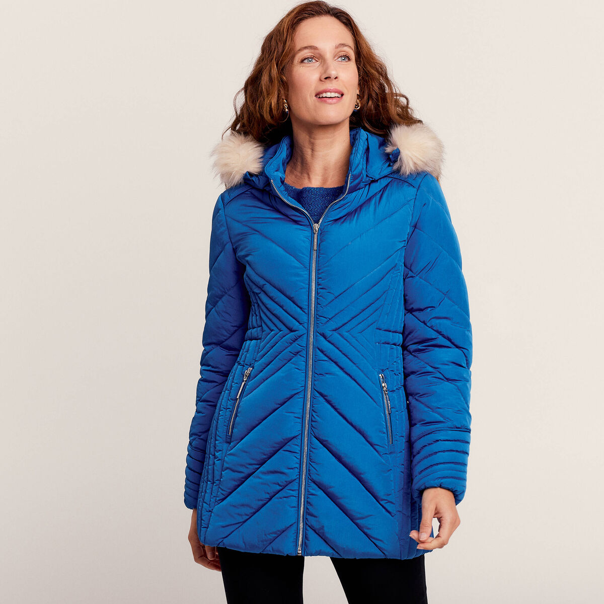 Doudoune d&eacute;perlante &agrave; capuche amovible bleu electrique femme