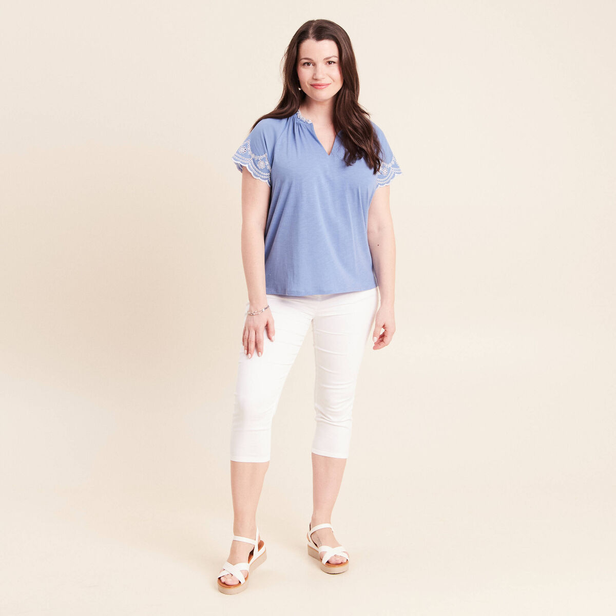 Blouse col tunisien manches courtes bleu ciel femme