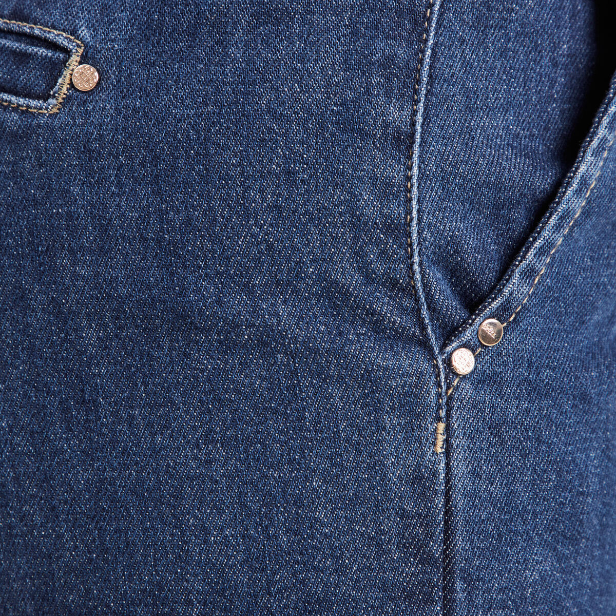 Jean large ceinturé denim stone femme