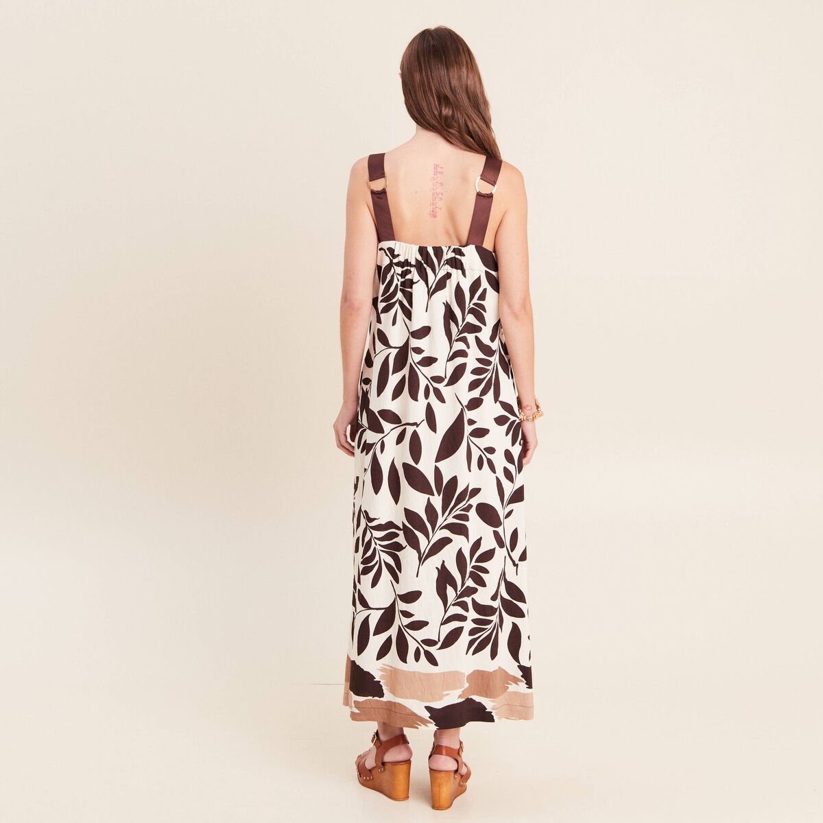 Robe longue &eacute;vas&eacute;e col rond &agrave; bretelles noir femme