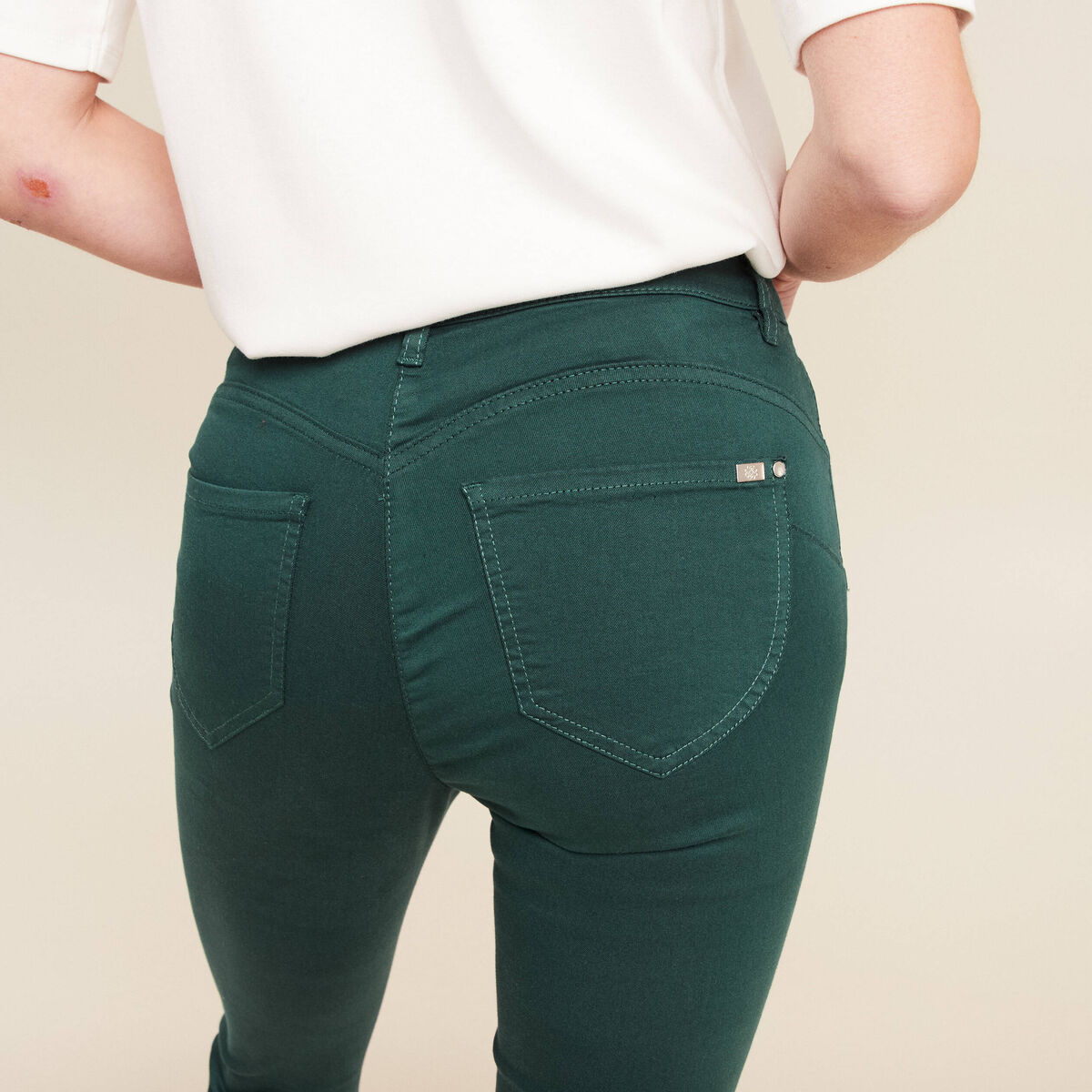 Pantalon magique Le L&eacute;ger coupe ajust&eacute;e vert fonc&eacute; femme