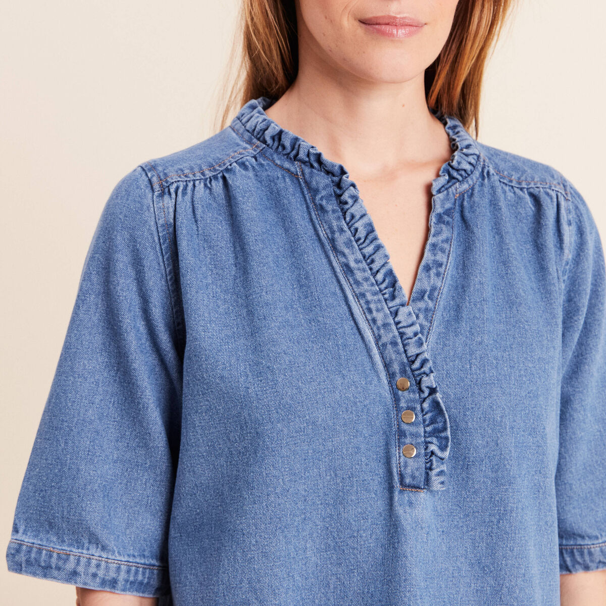 Robe courte &eacute;vas&eacute;e jean col montant denim double stone femme