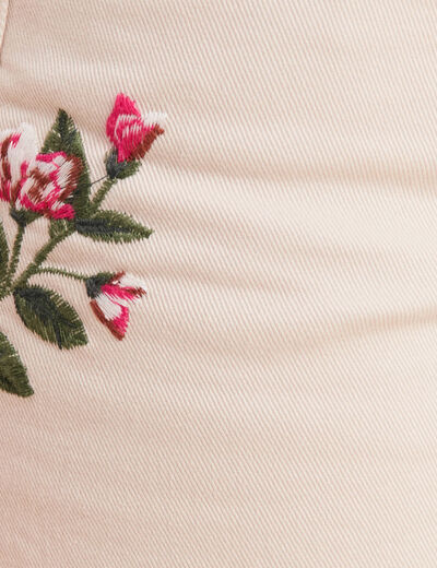 Short brodé beige femme