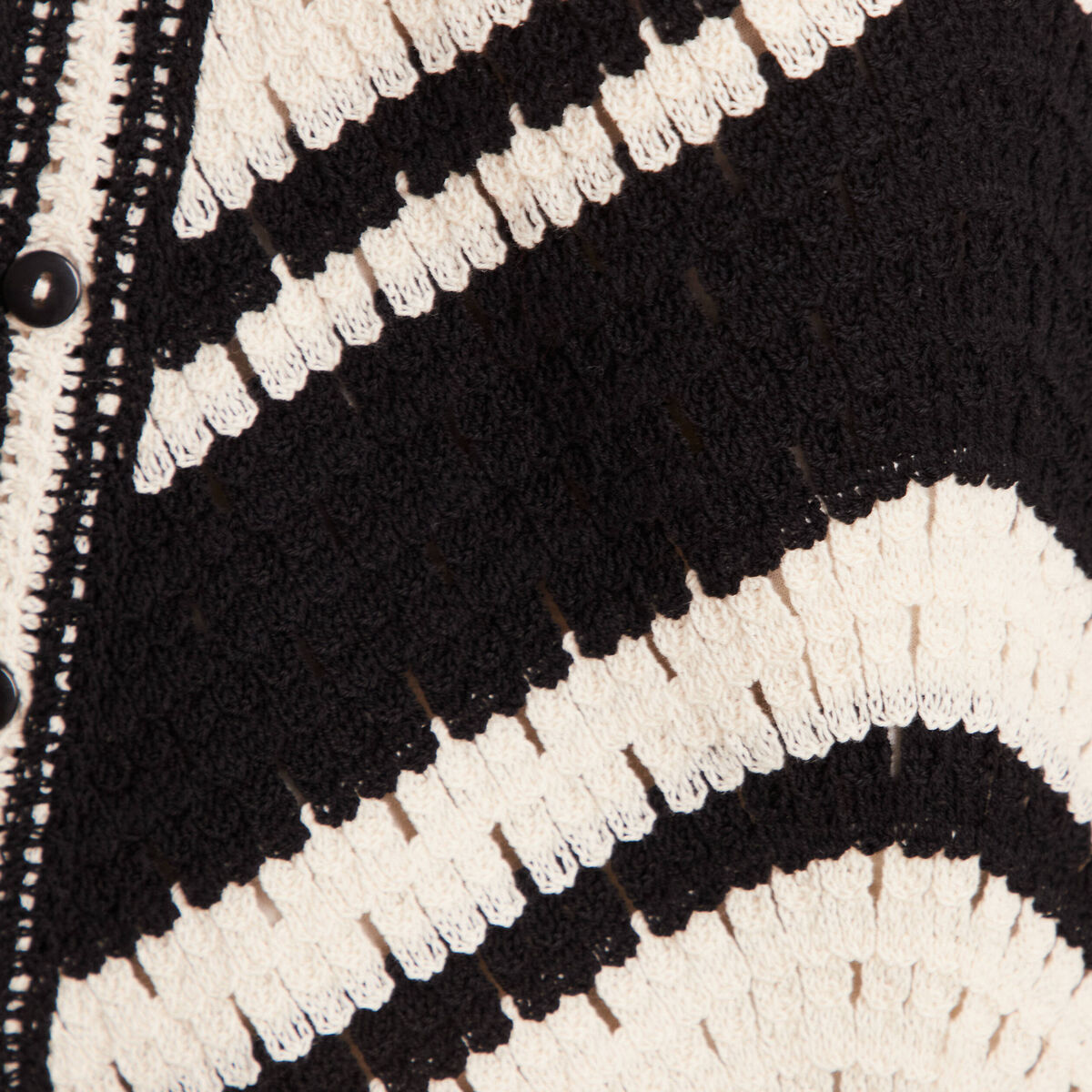 Gilet court droit col v en coton noir femme