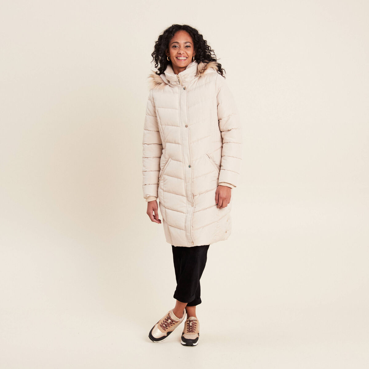 Doudoune déperlante longue à capuche beige femme
