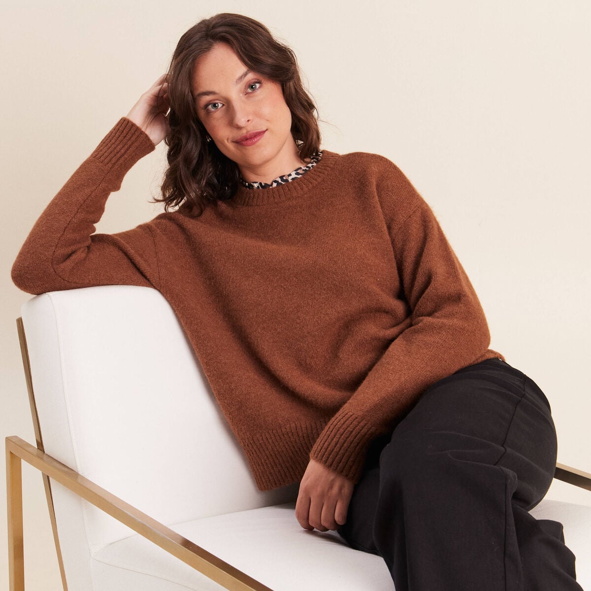 Pull col rond marron fonc&eacute; femme