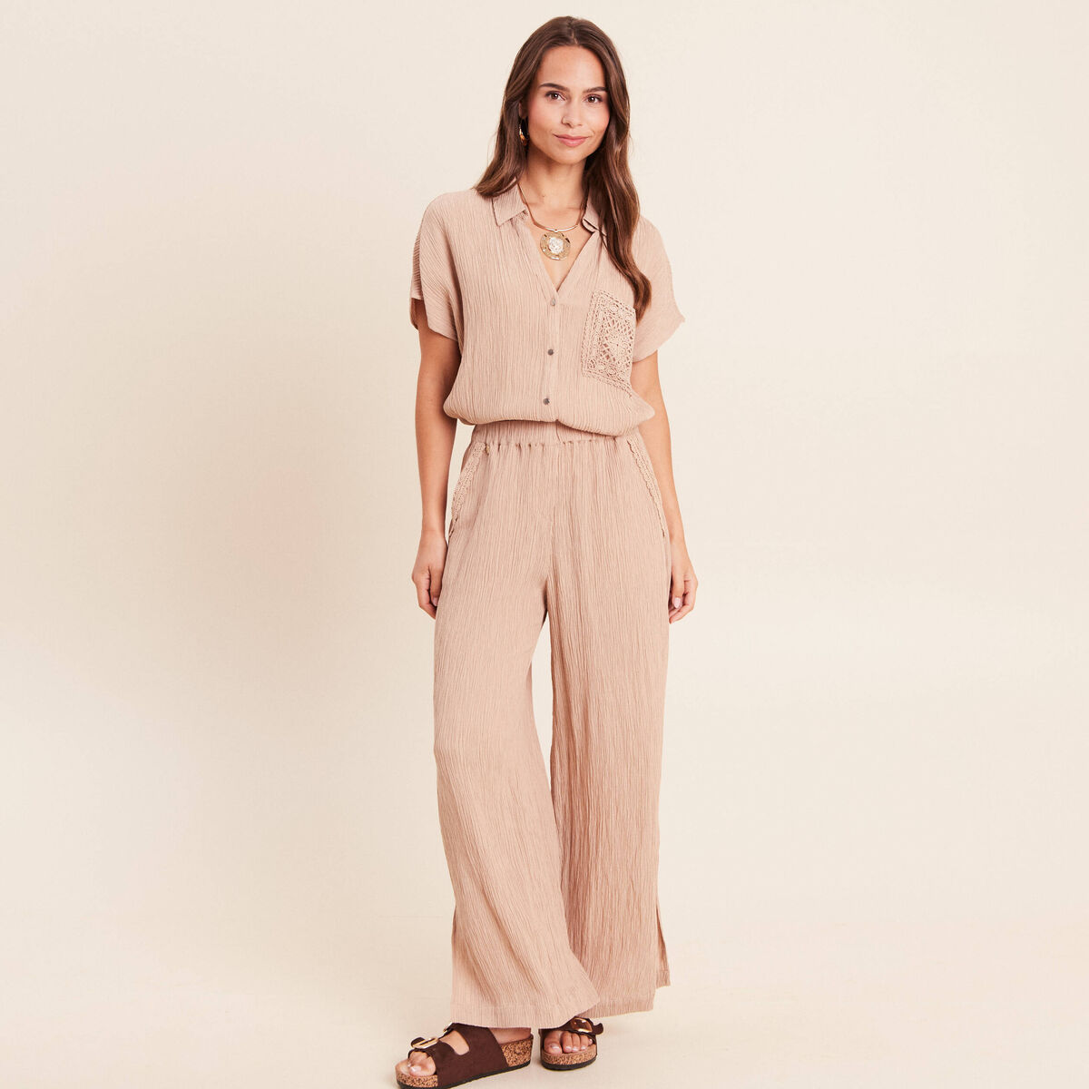 Pantalon large taille haute pliss&eacute; sable femme