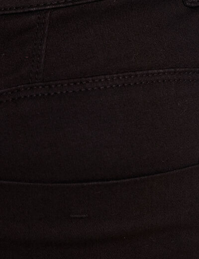 Jean coupe ajust&eacute;e 7/8&egrave;me noir femme