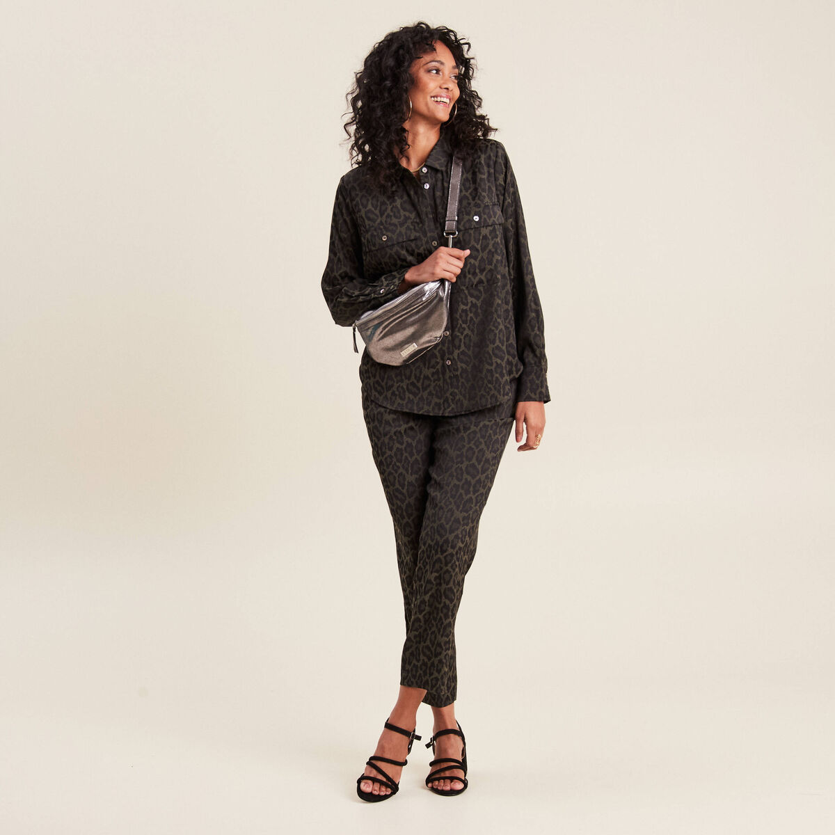 Chemise manches longues vert kaki femme