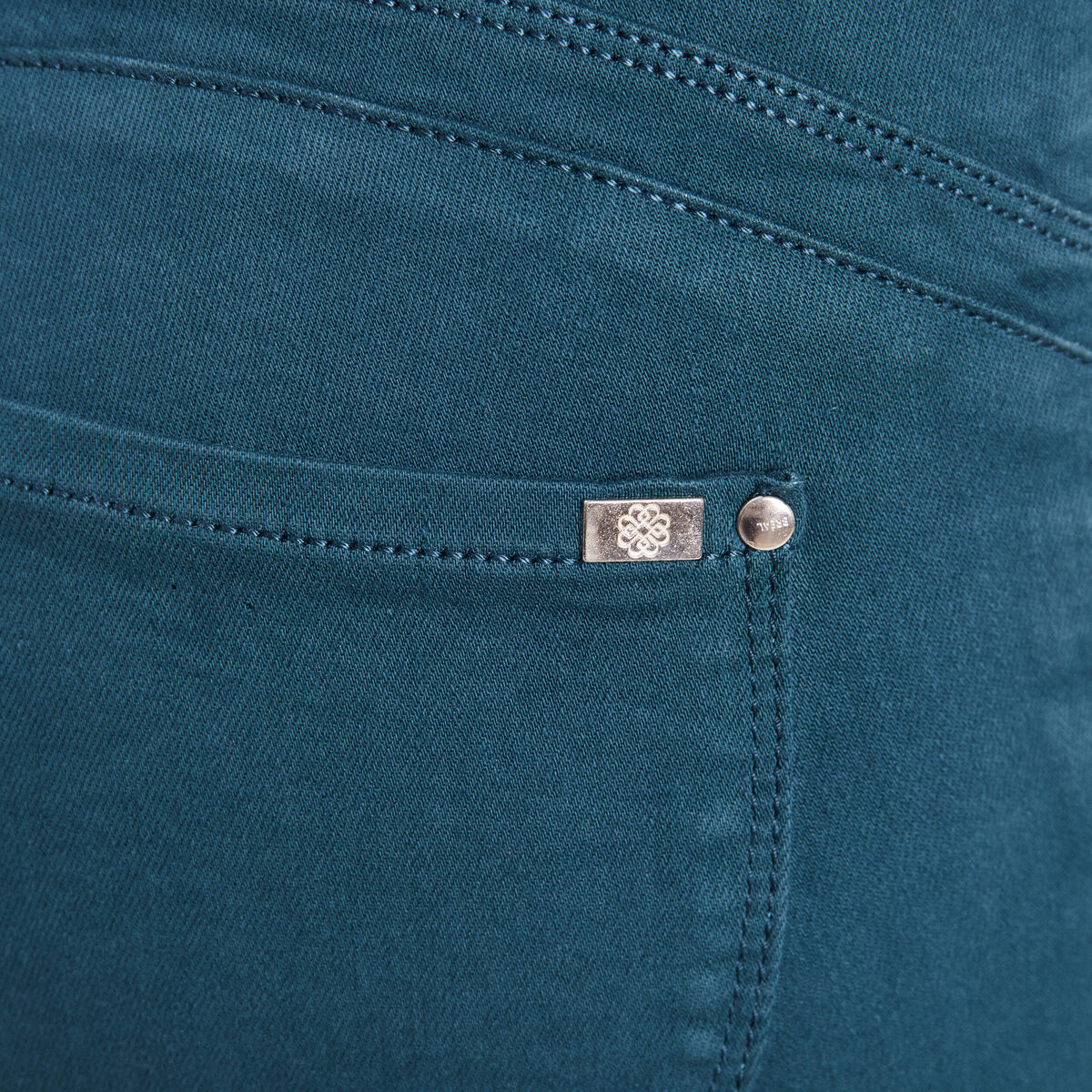 Jean magique ajusté taille standard bleu canard femme