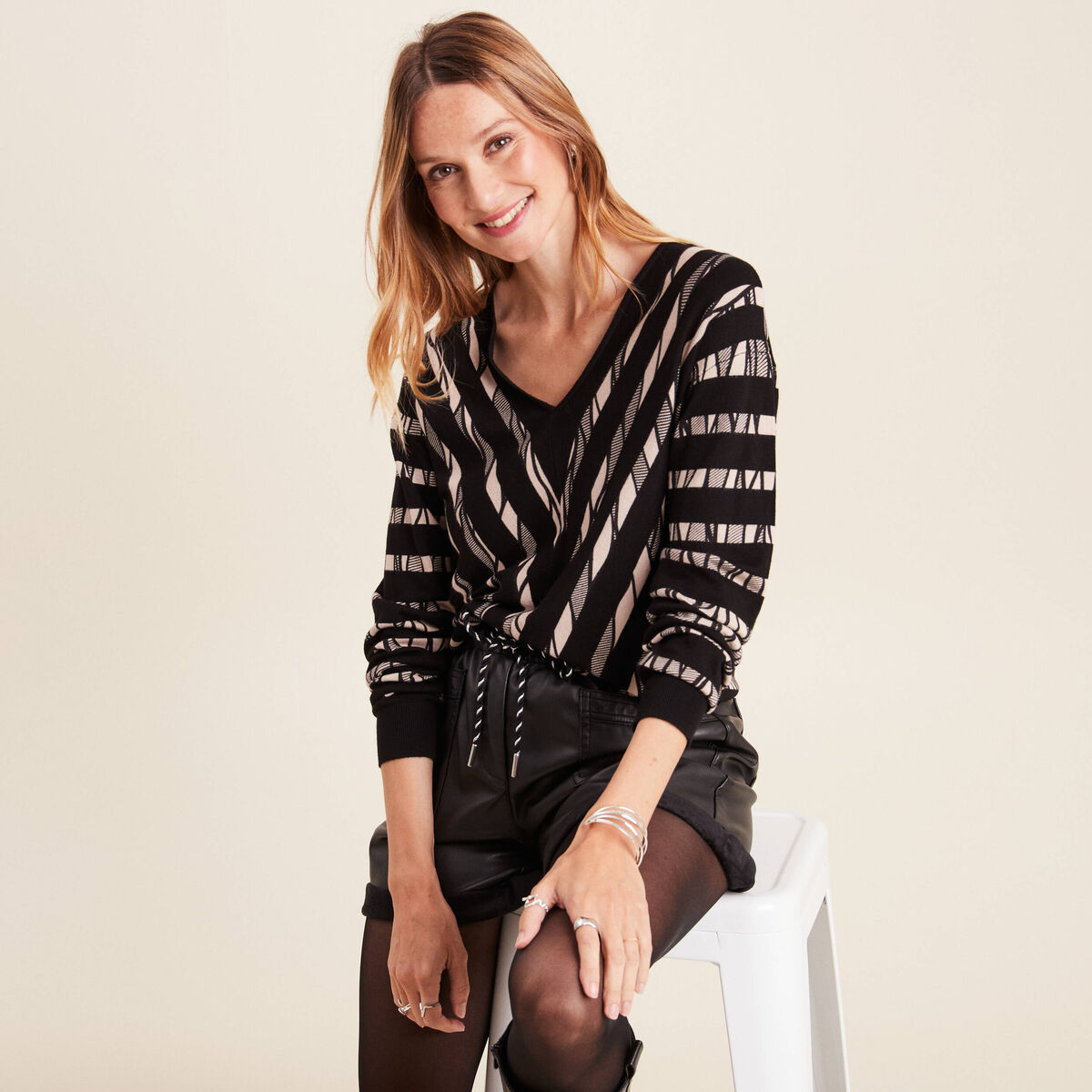 Pull manches longues noir femme
