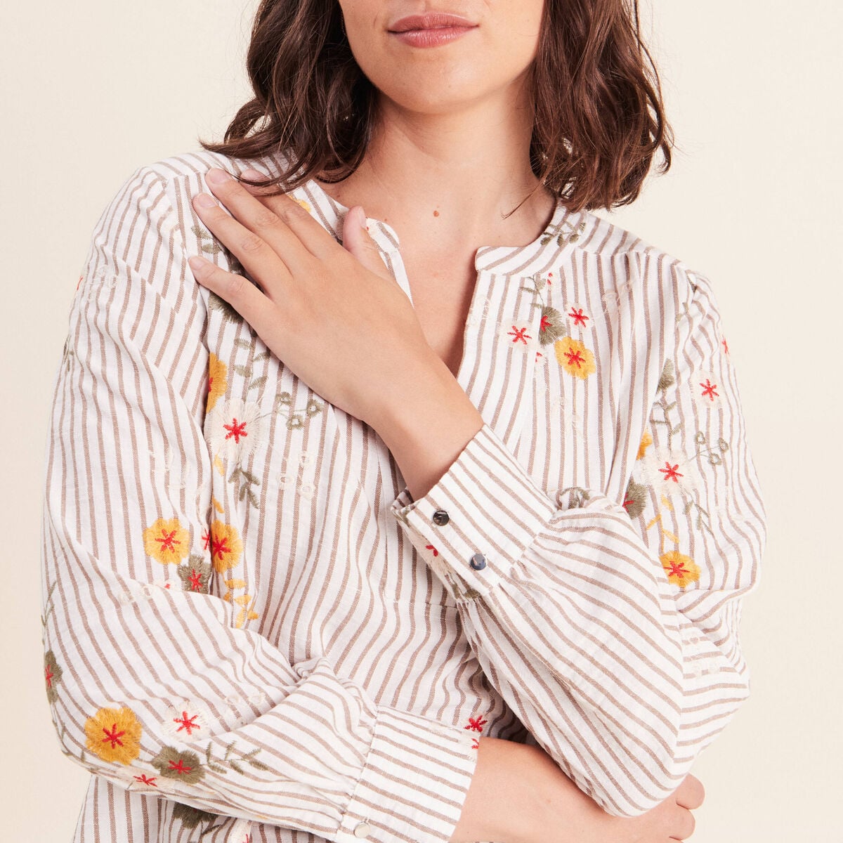 Blouse col v manches longues vert femme