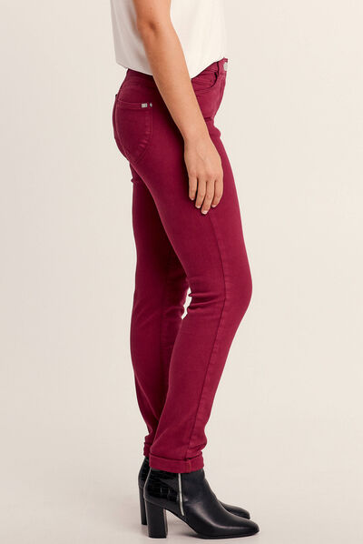 Jean magique ajusté taille standard rouge foncé femme
