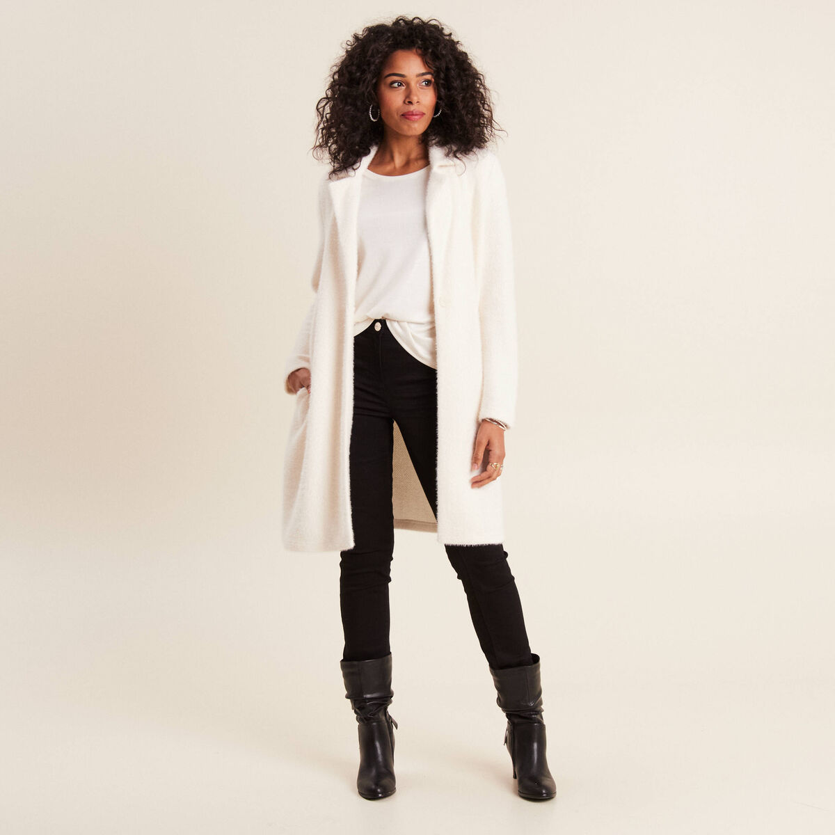 Gilet long boutonn&eacute; ecru femme