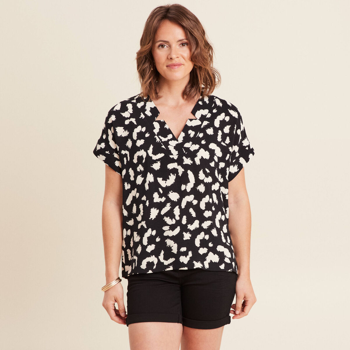 Blouse fluide manches courtes noir femme