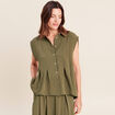 Chemise cintr&eacute;e manches courtes vert kaki femme
