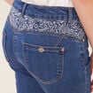 Jean ajust&eacute; 7/8&egrave;me taille bascul&eacute;e denim stone femme