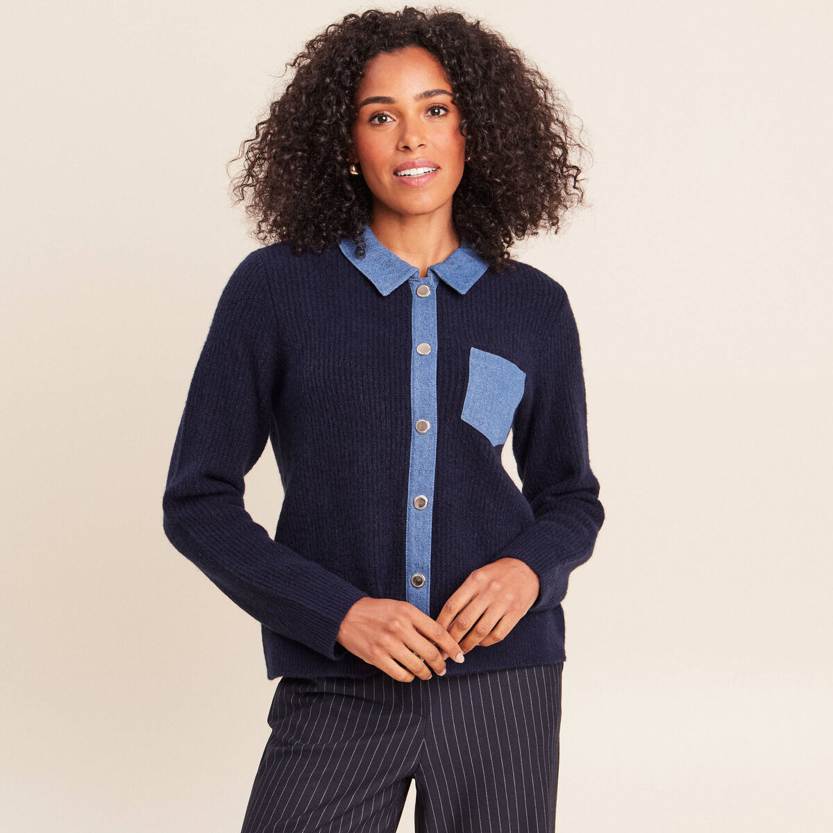 Veste col chemise manches longues bleu fonc&eacute; femme