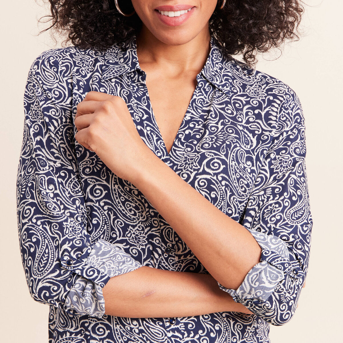 Chemise cintr&eacute;e manches longues bleu femme