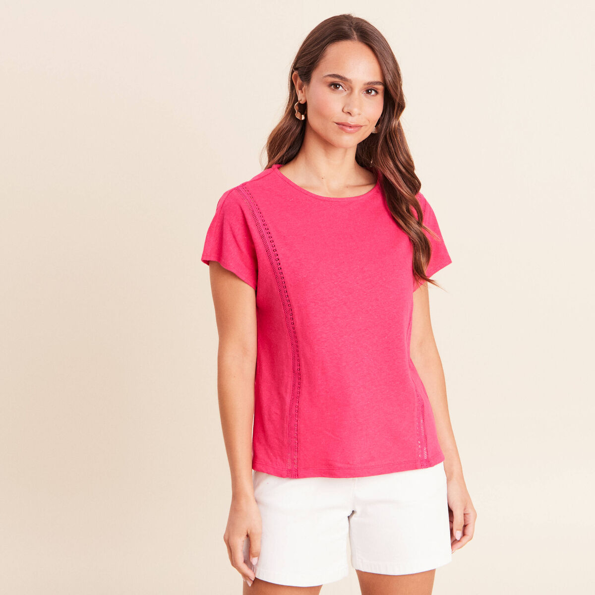 T-shirt col rond macram&eacute; manches courtes rose fushia femme