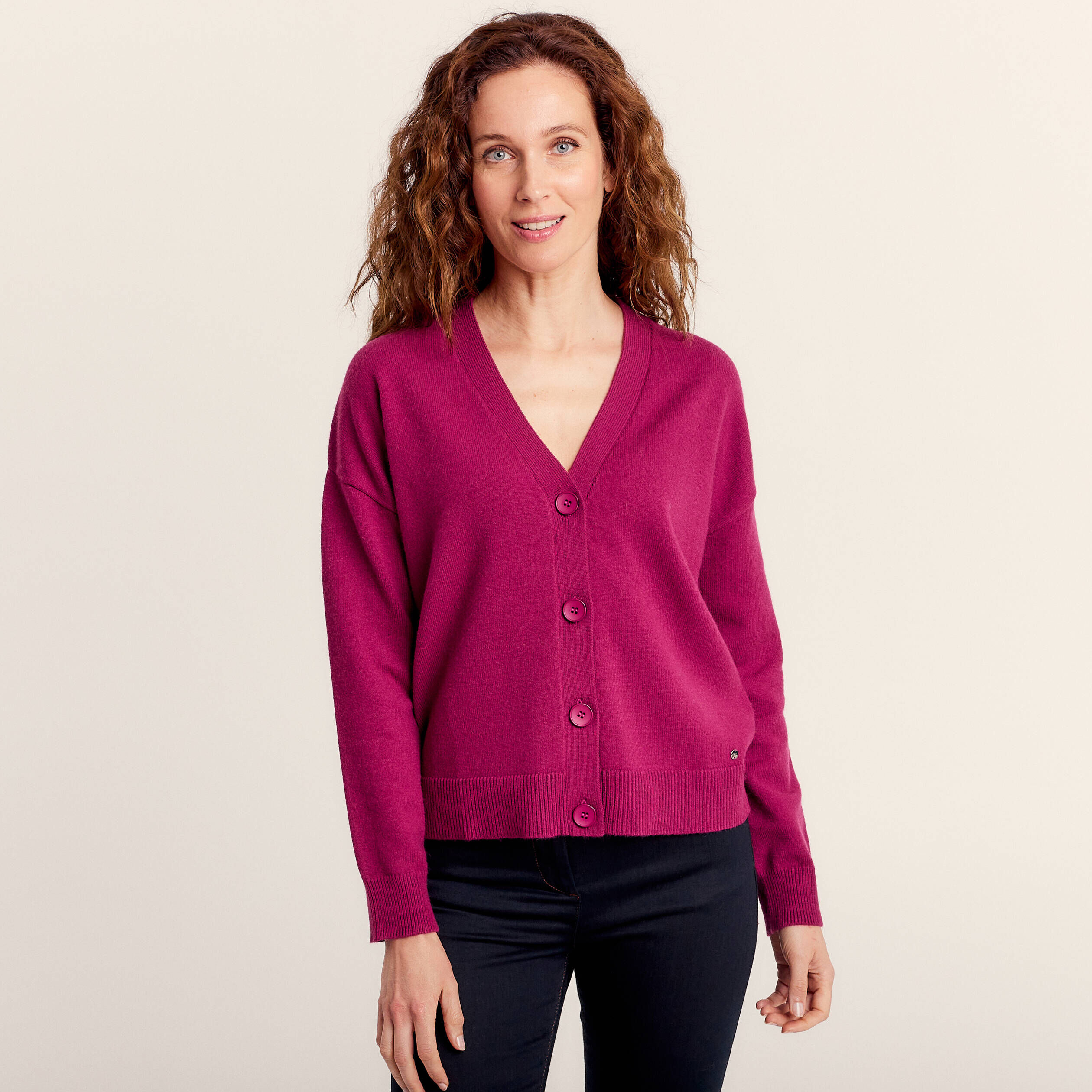 Cardigan Femme Boutonné Col V - Manches Longues, Laine Douce | Pull Chic Automne-hiver 2025, Coupe Classique - 5