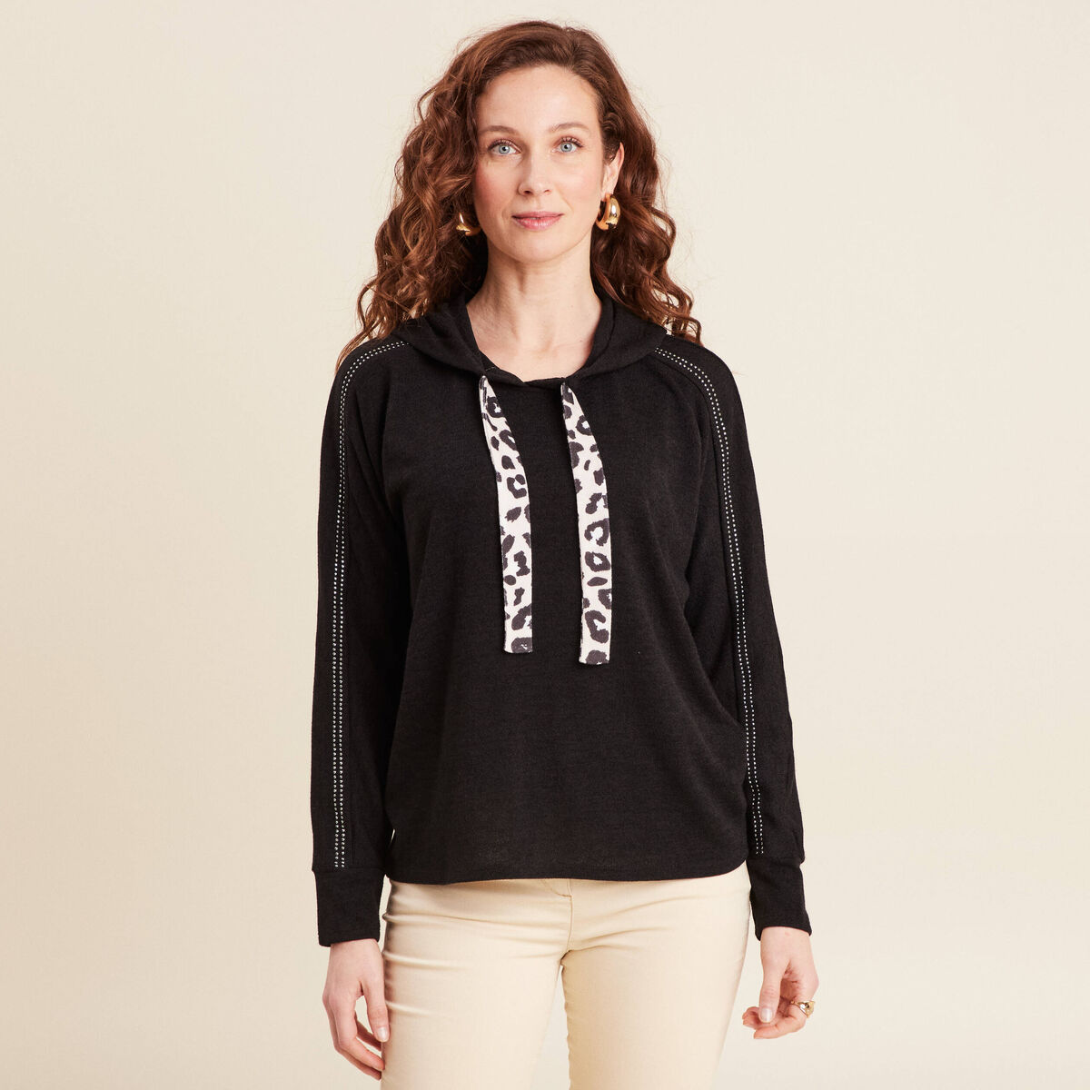 Pull à capuche noir femme