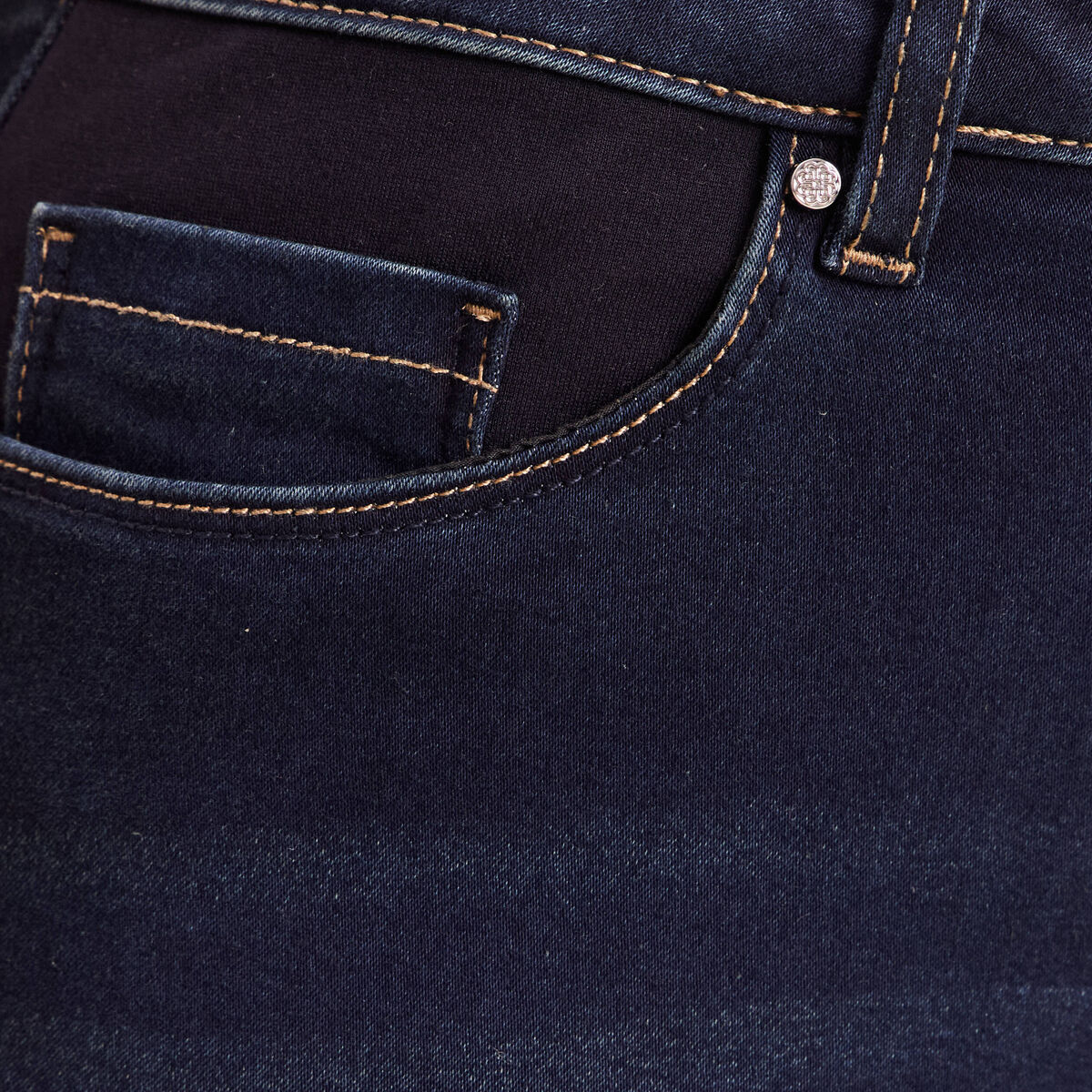 Jean coupe ajust&eacute;e effet bi-mati&egrave;re denim brut femme