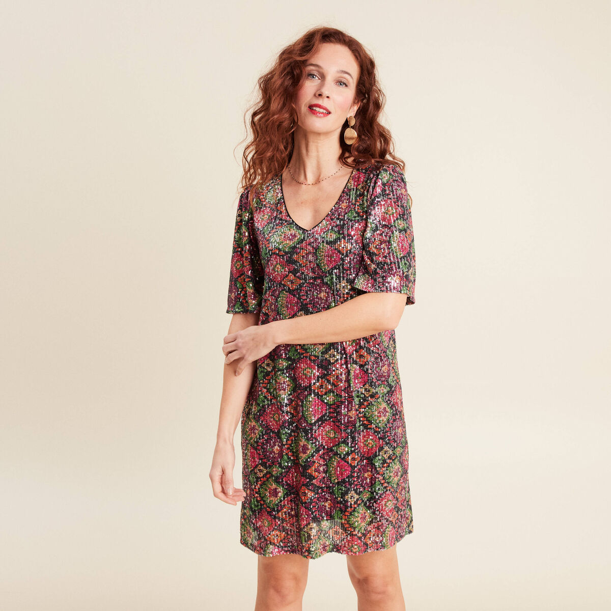 Robe &eacute;vas&eacute;e sequins multicolore femme