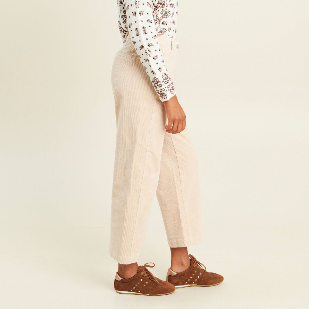 Pantalon large 7/8&egrave;me en velours sable femme