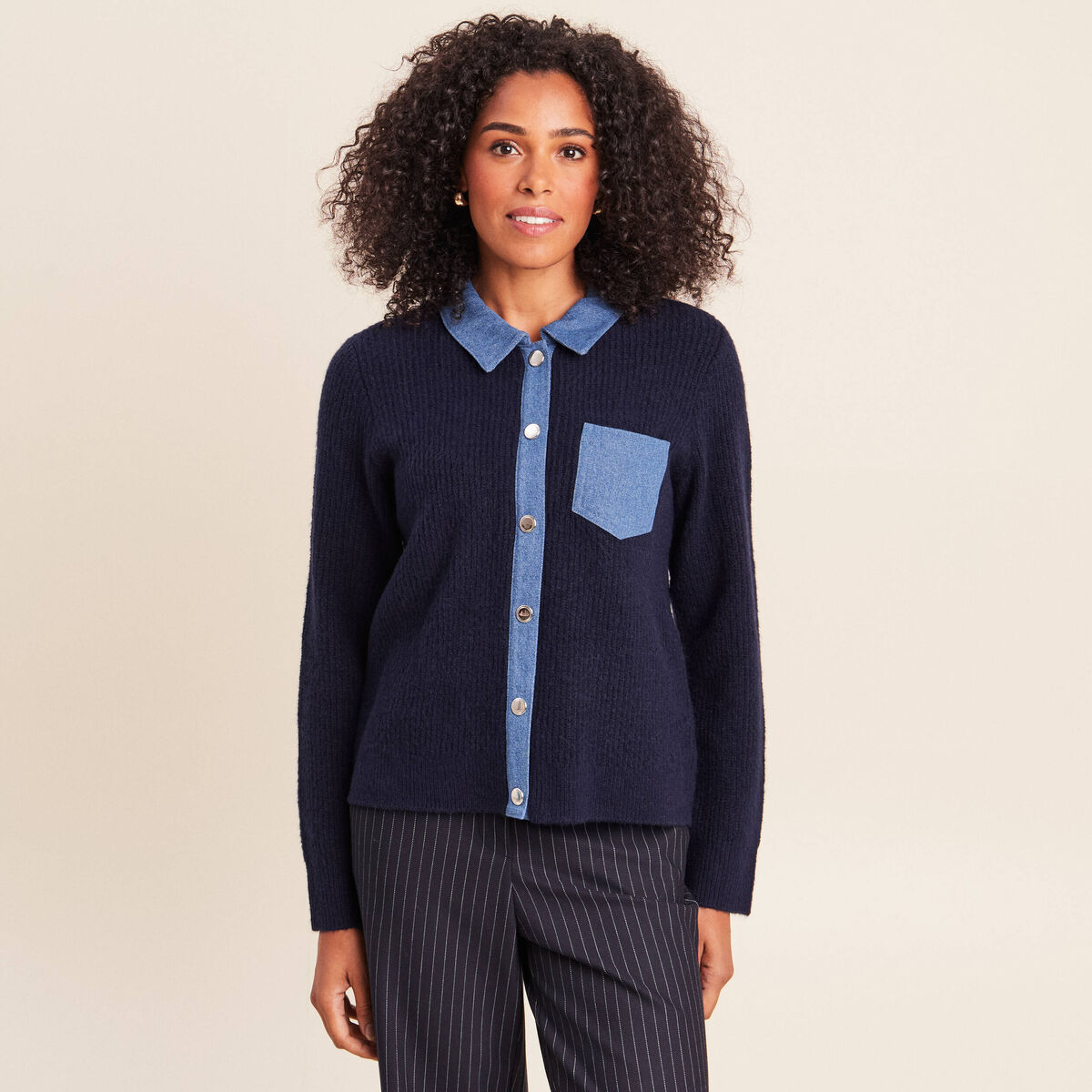 Veste col chemise manches longues bleu fonc&eacute; femme