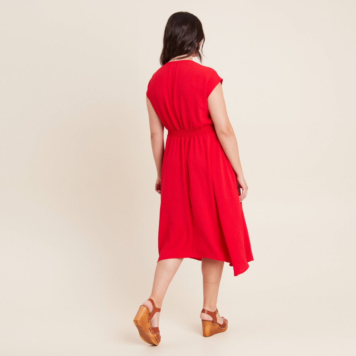 Robe évasée taille smockée rouge femme