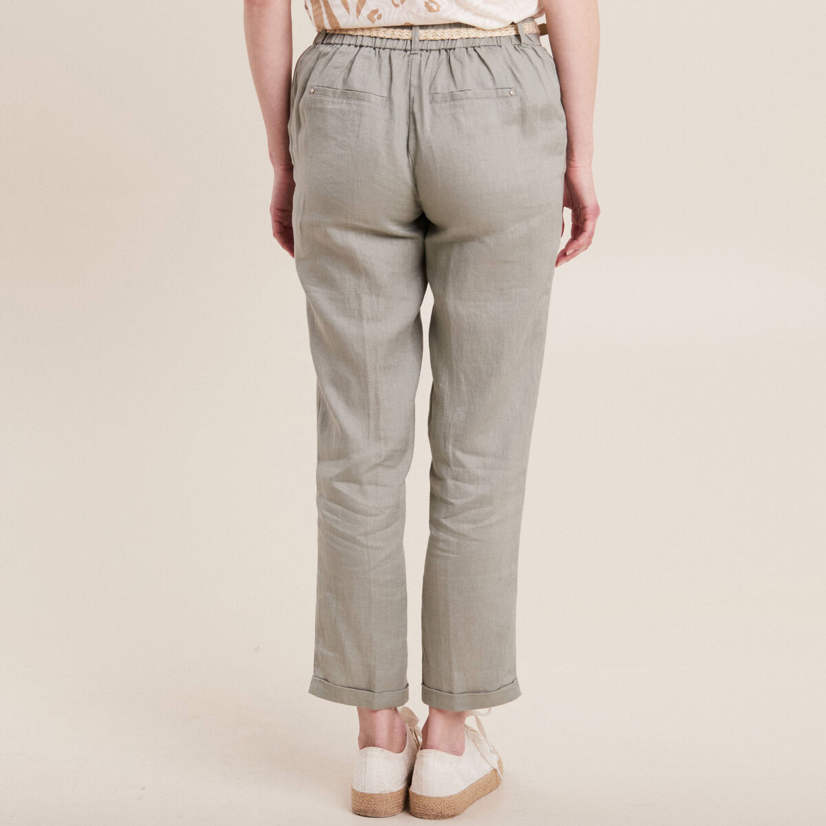 Pantalon flou ceinturé vert clair femme