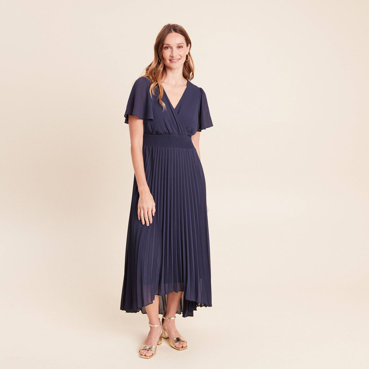 Robe longue &eacute;vas&eacute;e col v manches courtes bleu marine femme