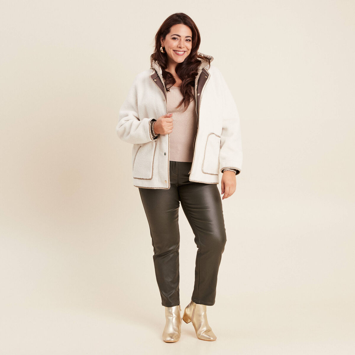 Manteau effet laine mouton &agrave; capuche ecru femme