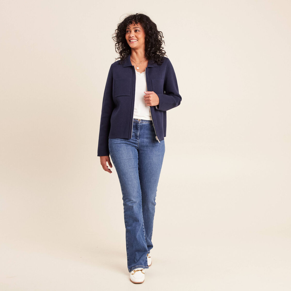 D&eacute;bardeur cintr&eacute; col v sans manches ecru femme