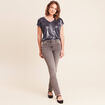 Jean coupe ajust&eacute;e long gris femme