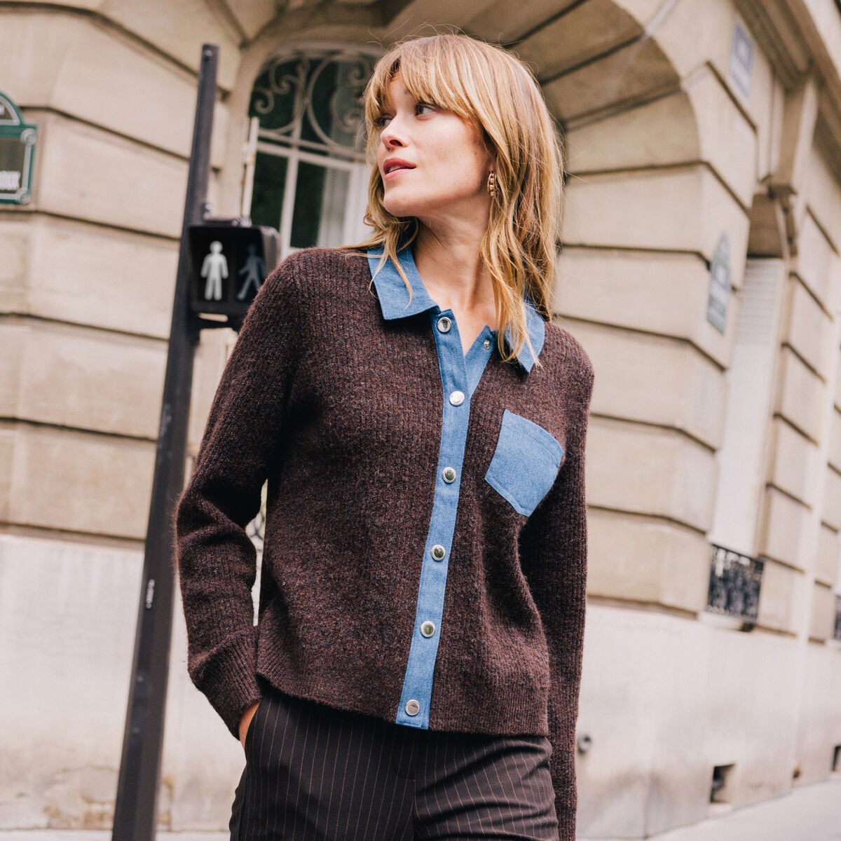 Veste col chemise manches longues marron fonc&eacute; femme