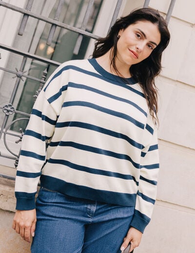 Pull avec d&eacute;tails de boutons bleu femme
