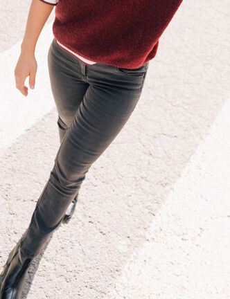 Jean ajusté taille basculée denim gris femme