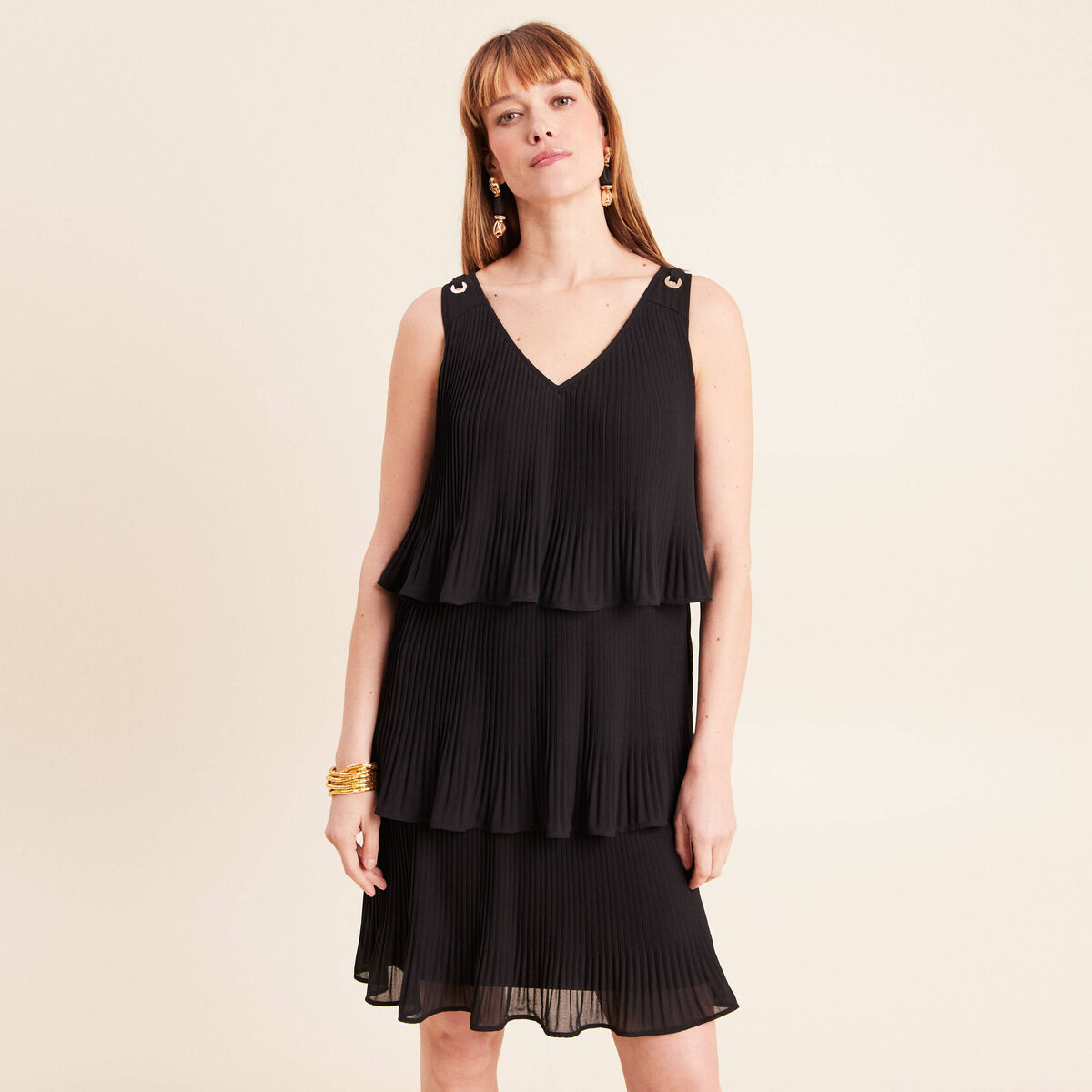 Robe pliss&eacute;e sans manches col v noir femme