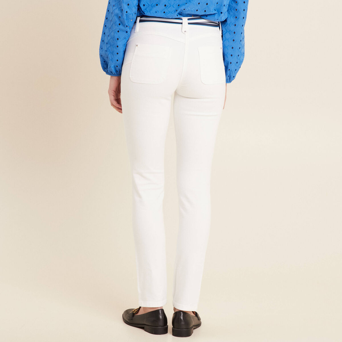 Jean ajusté taille basculée ecru femme