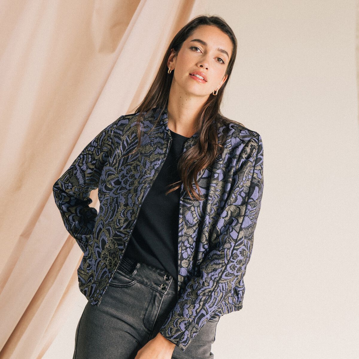 Veste bas resserr&eacute; manches longues bleu femme