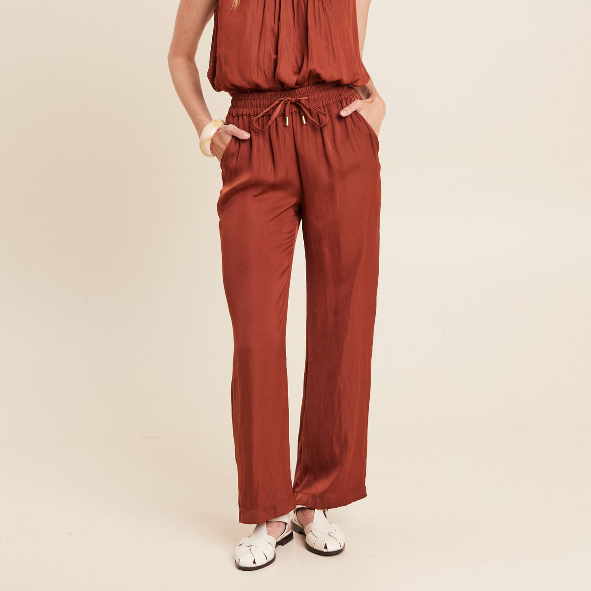 Pantalon coupe large taille haute marron fonc&eacute; femme