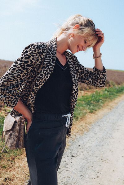 Veste esprit tailleur ajustée noir femme