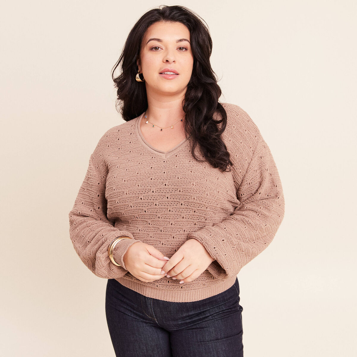 Pull droit long col v manches longues sable femme